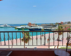 Amazing Hurghadah Sea-front Flat